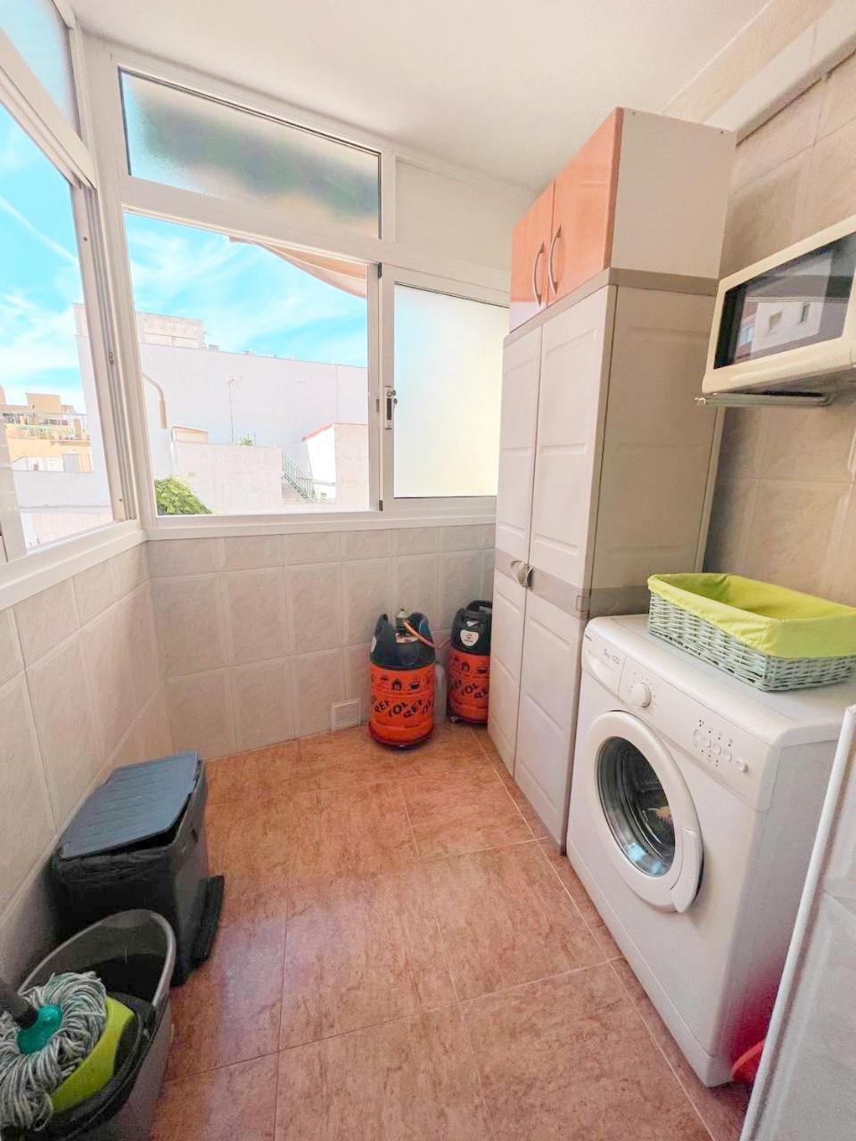טורמולינוס Large & Cozy Centrally Apartment מראה חיצוני תמונה
