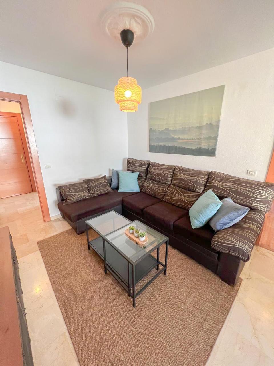 טורמולינוס Large & Cozy Centrally Apartment מראה חיצוני תמונה
