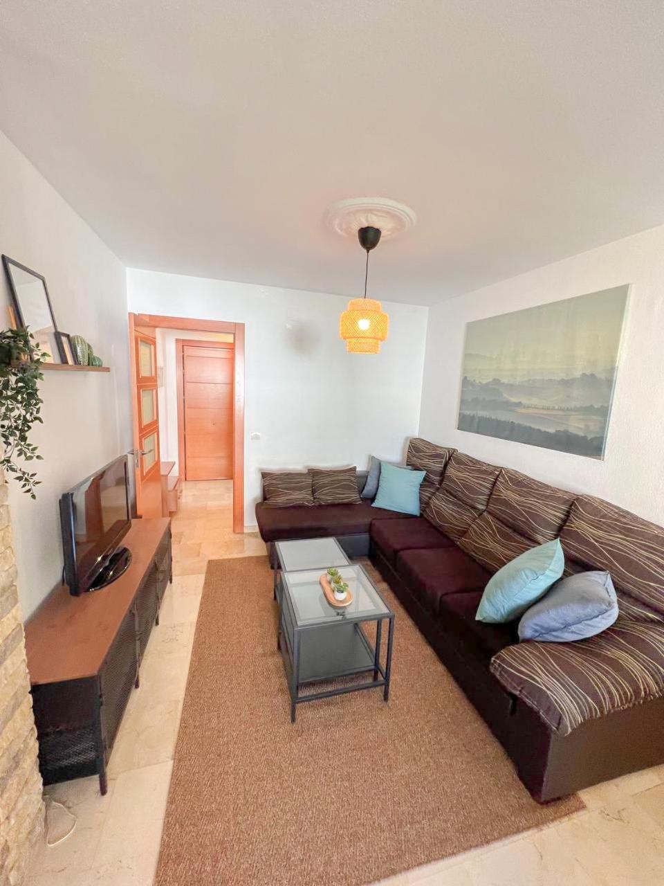 טורמולינוס Large & Cozy Centrally Apartment מראה חיצוני תמונה